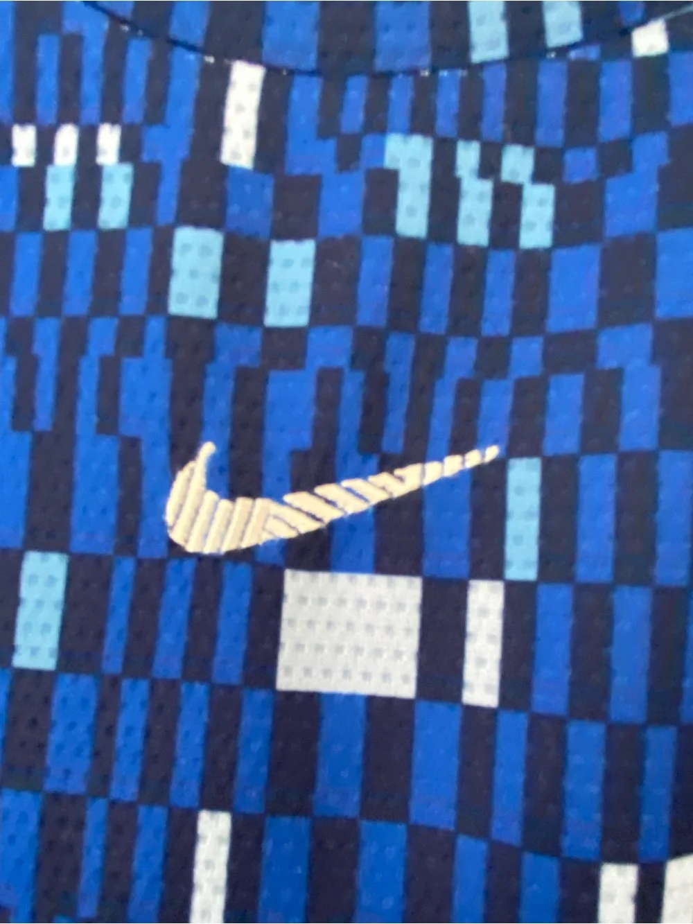 NIKE Boy’s Dri-FIT “Short Sleeve Patterned Tee” Size Small Blue/White NWT